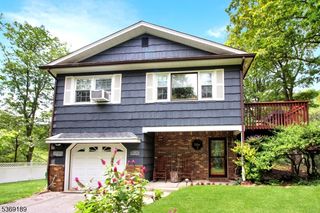 553 Stonetown Rd, Ringwood Boro, NJ 07456
