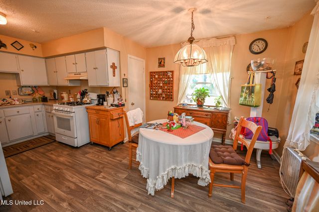 2895 Valleybrook Road, Horn Lake, MS 38637