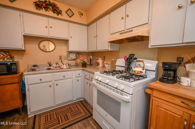 2895 Valleybrook Road, Horn Lake, MS 38637