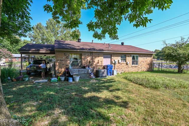 2895 Valleybrook Road, Horn Lake, MS 38637