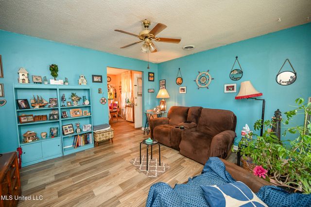 2895 Valleybrook Road, Horn Lake, MS 38637