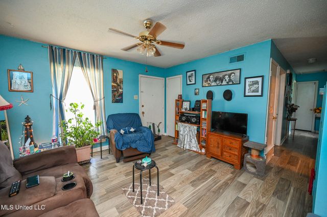 2895 Valleybrook Road, Horn Lake, MS 38637