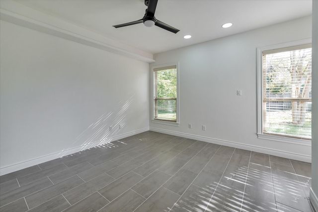 119 Capetown Lane, Conroe, TX 77356