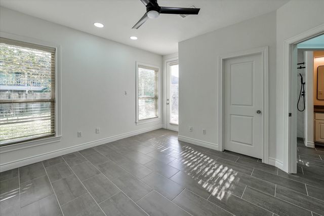 119 Capetown Lane, Conroe, TX 77356