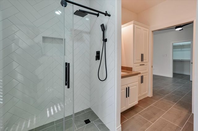 119 Capetown Lane, Conroe, TX 77356