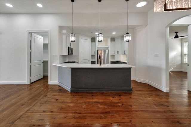 119 Capetown Lane, Conroe, TX 77356