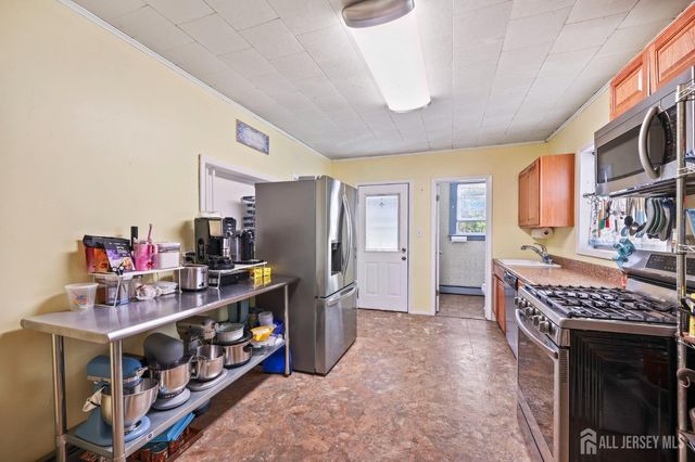 448 Mechanic Street, Perth Amboy, NJ 08861