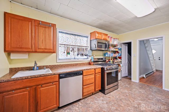 448 Mechanic Street, Perth Amboy, NJ 08861