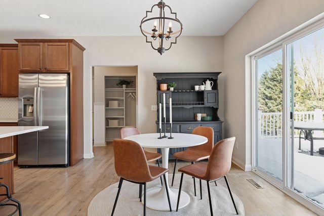 260 Liberty Heights Drive, Chaska, MN 55318