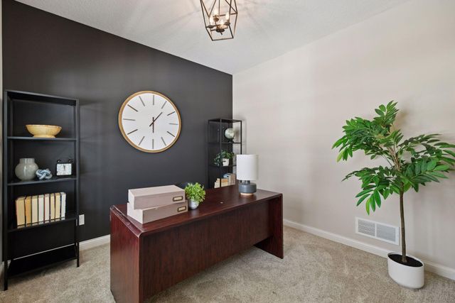 260 Liberty Heights Drive, Chaska, MN 55318