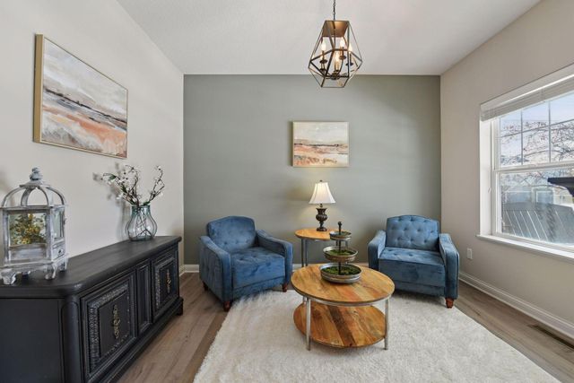 260 Liberty Heights Drive, Chaska, MN 55318