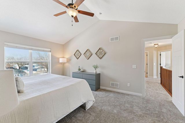 260 Liberty Heights Drive, Chaska, MN 55318