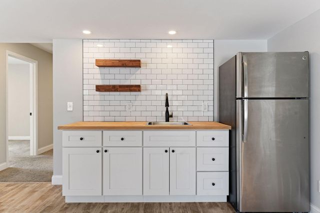 260 Liberty Heights Drive, Chaska, MN 55318