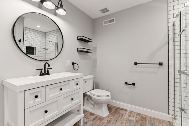 260 Liberty Heights Drive, Chaska, MN 55318