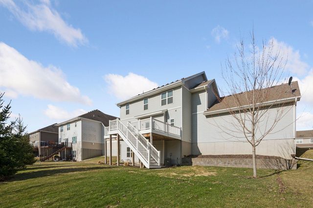 260 Liberty Heights Drive, Chaska, MN 55318