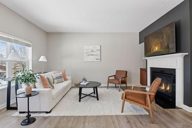 260 Liberty Heights Drive, Chaska, MN 55318