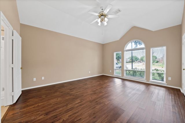 2513 Pecan Meadow Drive, Garland, TX 75040