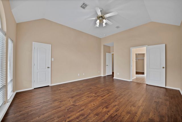 2513 Pecan Meadow Drive, Garland, TX 75040