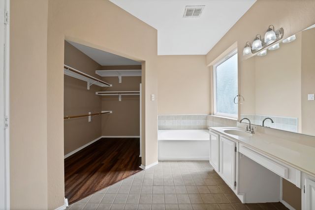 2513 Pecan Meadow Drive, Garland, TX 75040