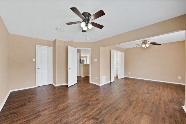 2513 Pecan Meadow Drive, Garland, TX 75040