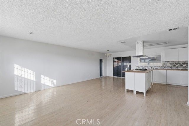 8912 S Fir, Los Angeles, CA 90002