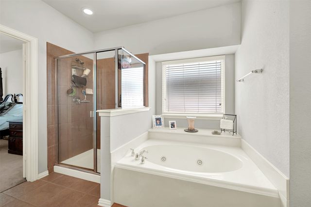 1412 Hawk Valley Drive, Little Elm, TX 75068