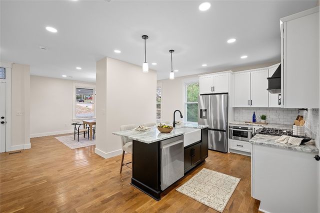 928 Washington Ave, Oakmont, PA 15139