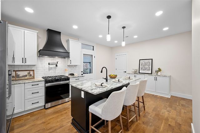 928 Washington Ave, Oakmont, PA 15139