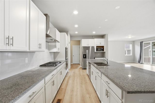 1821 Thrive Drive, Windsor, CO 80550