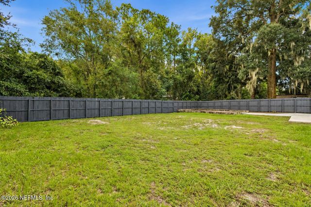 10919 KEY VEGA Drive, Jacksonville, FL 32218