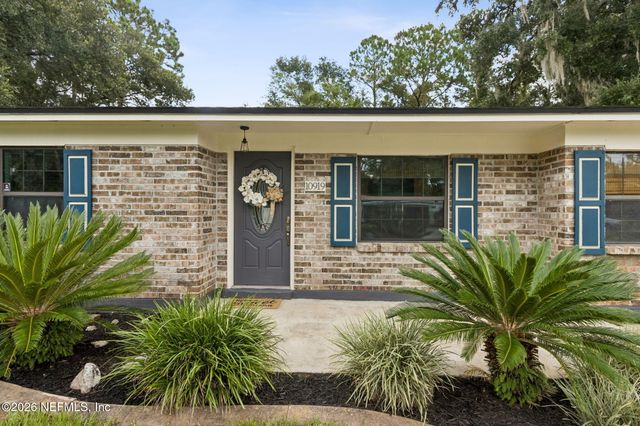 10919 KEY VEGA Drive, Jacksonville, FL 32218