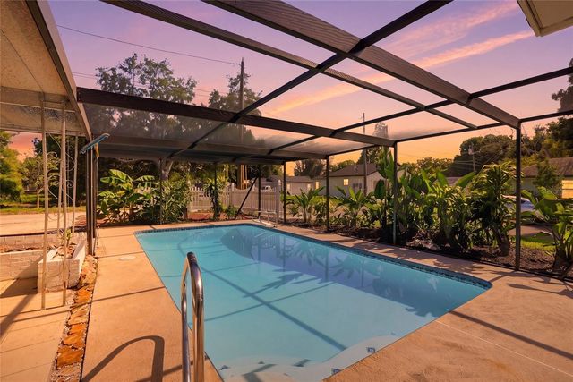 695 41ST STREET N, St Petersburg, FL 33713