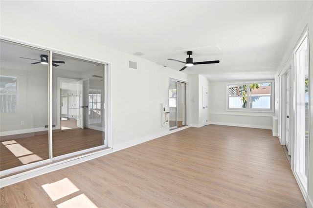 695 41ST STREET N, St Petersburg, FL 33713