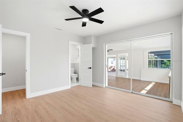 695 41ST STREET N, St Petersburg, FL 33713