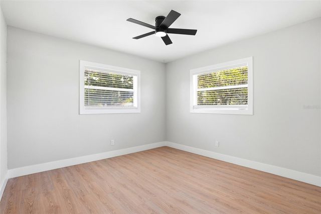 695 41ST STREET N, St Petersburg, FL 33713