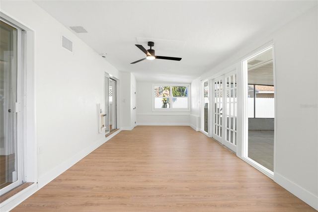 695 41ST STREET N, St Petersburg, FL 33713