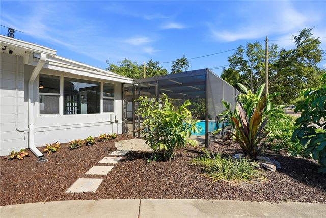 695 41ST STREET N, St Petersburg, FL 33713