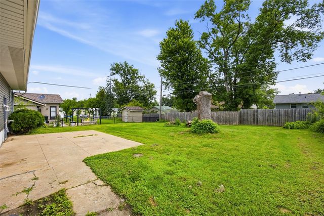 4700 Wenig Road NE, Cedar Rapids, IA 52402