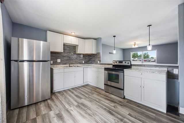 4700 Wenig Road NE, Cedar Rapids, IA 52402