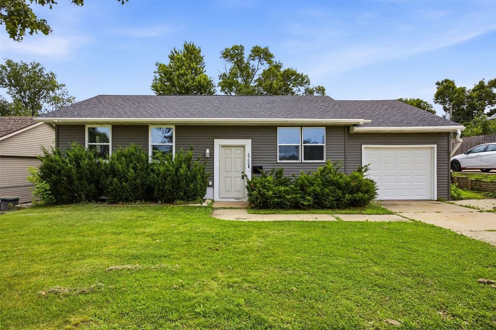 4700 Wenig Road NE, Cedar Rapids, IA 52402