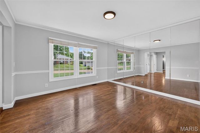 231 Renaldo Drive, Chesterfield, MO 63017