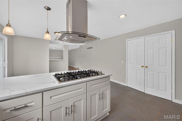 231 Renaldo Drive, Chesterfield, MO 63017
