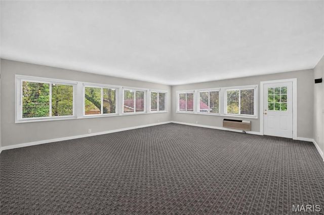 231 Renaldo Drive, Chesterfield, MO 63017