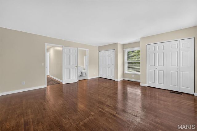 231 Renaldo Drive, Chesterfield, MO 63017