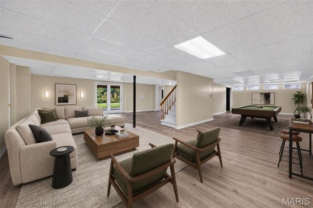 231 Renaldo Drive, Chesterfield, MO 63017
