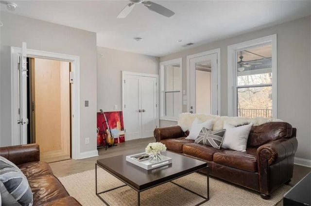 4518 Collins Avenue, Atlanta, GA 30342