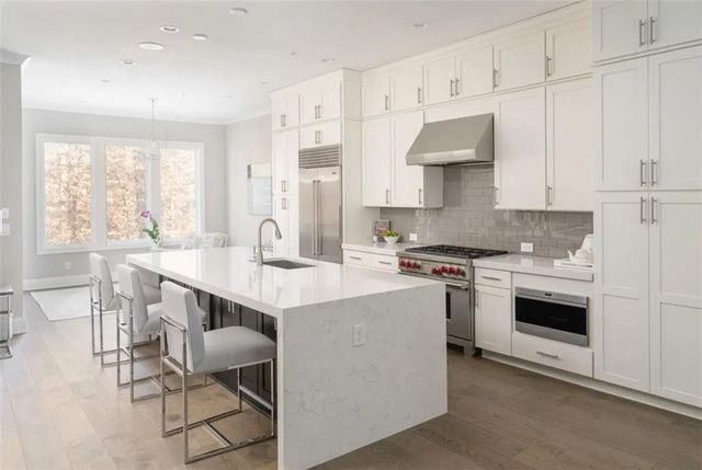 4518 Collins Avenue, Atlanta, GA 30342