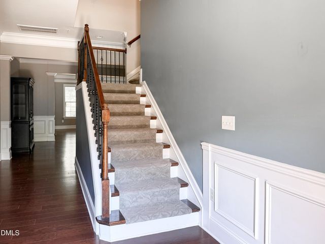 3803 Essex Garden Lane, Raleigh, NC 27612