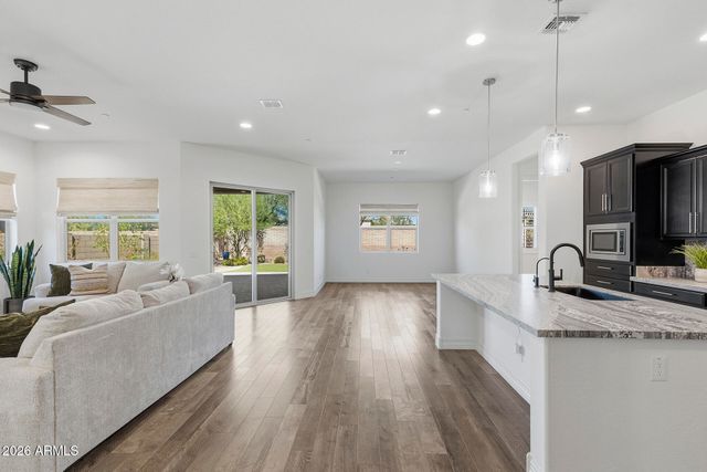 11844 W LONE TREE Trail, Peoria, AZ 85383