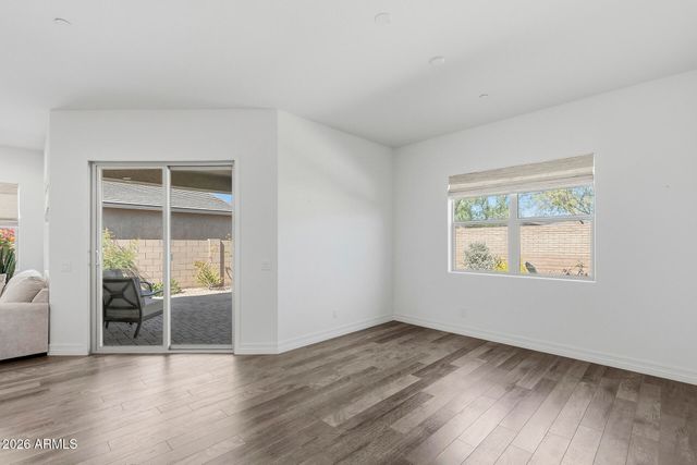 11844 W LONE TREE Trail, Peoria, AZ 85383